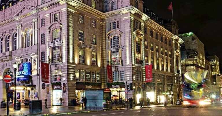 The £2 London Red Bus Tour No One Tells You About! London Red Bus Tour