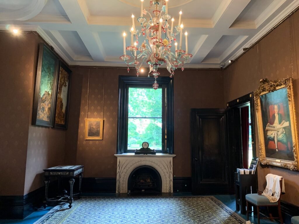 The Feminine and Underwhelming Parlour Room